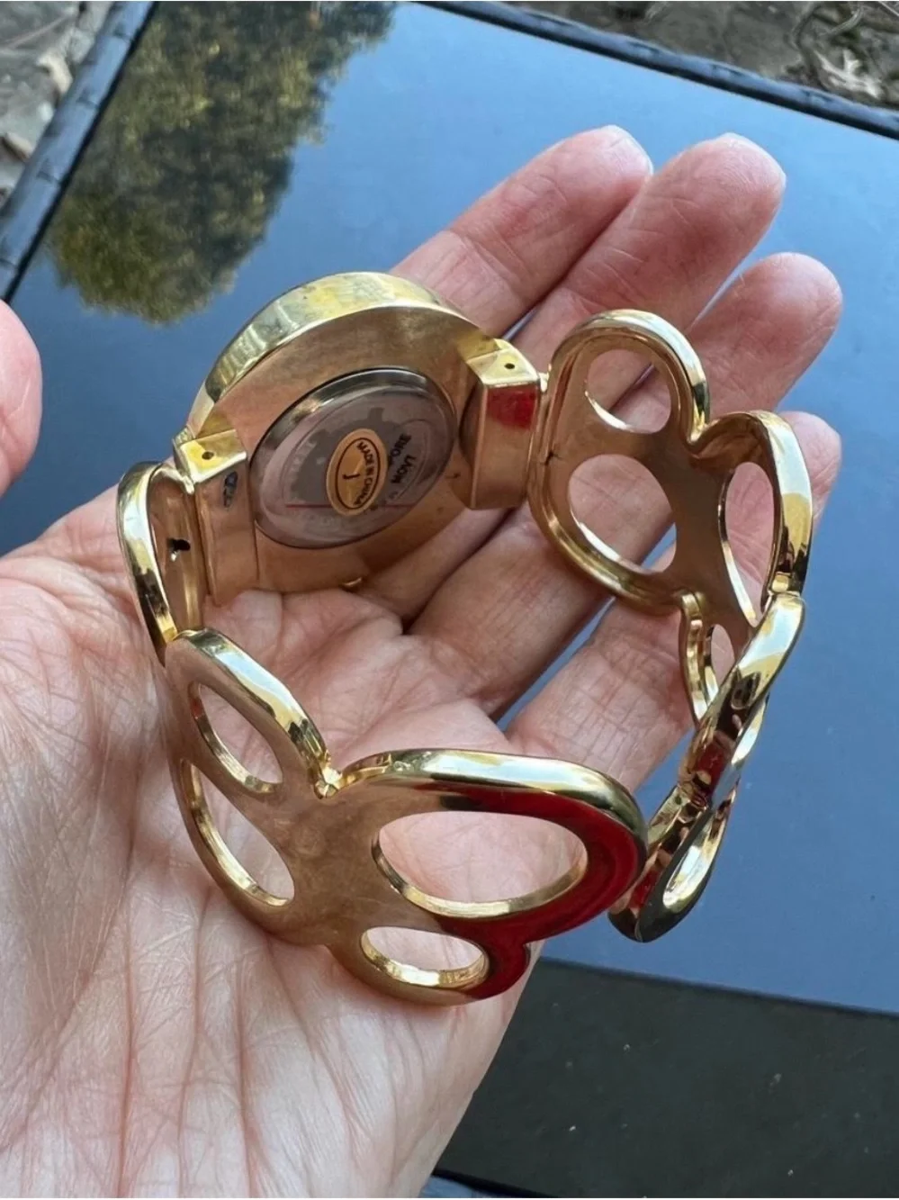 Vintage Y2K Gold-Tone Women's Quartz Bracelet Watch